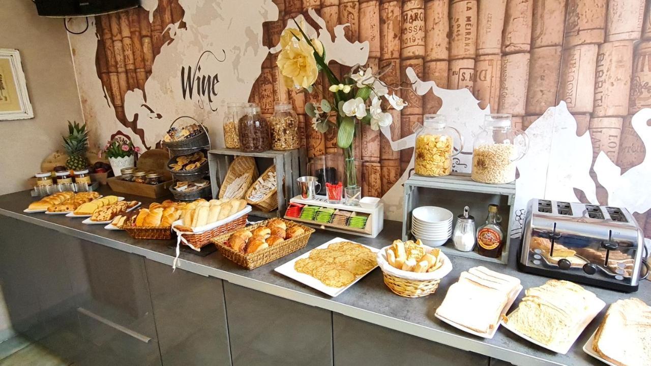 都马斯酒店 维纳桑 外观 照片